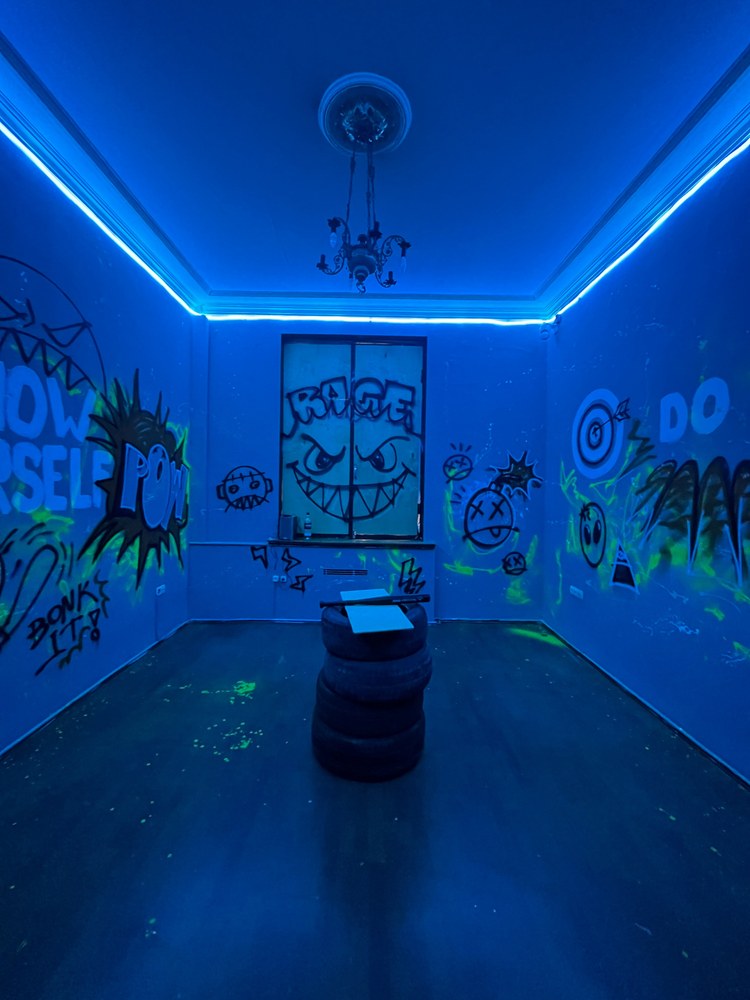 Smash Room Tbilisi — антистресс-комната placement